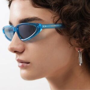 New! CELINE Sunglasses CL40231I 90V, Authentic